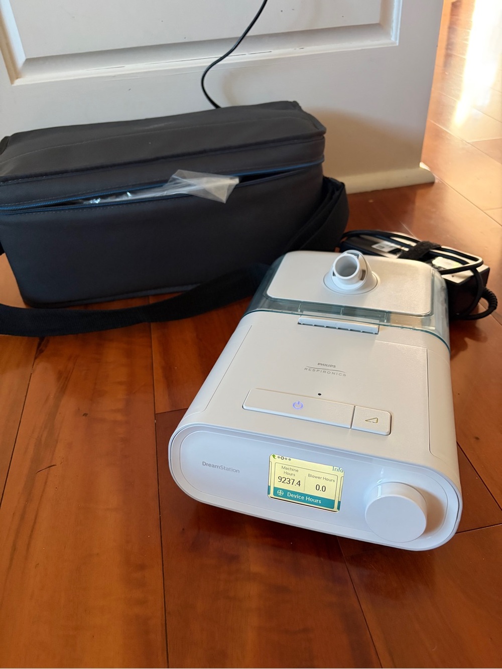 Dream station with case and adapter
